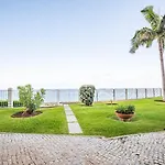 Cliff View - By Wehost Apartman *