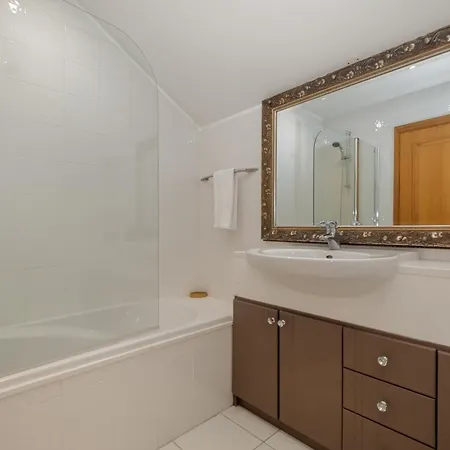 Apartment Cliff View - By Wehost