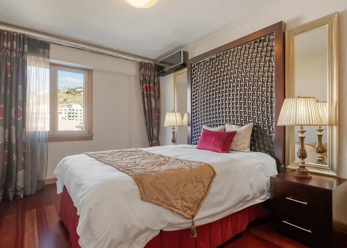 Cliff View - By Wehost * Funchal (Madeira)