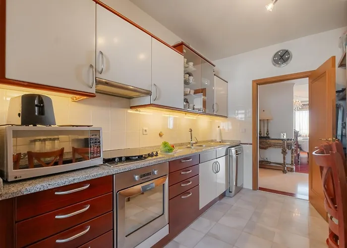 Apartment Cliff View - By Wehost *