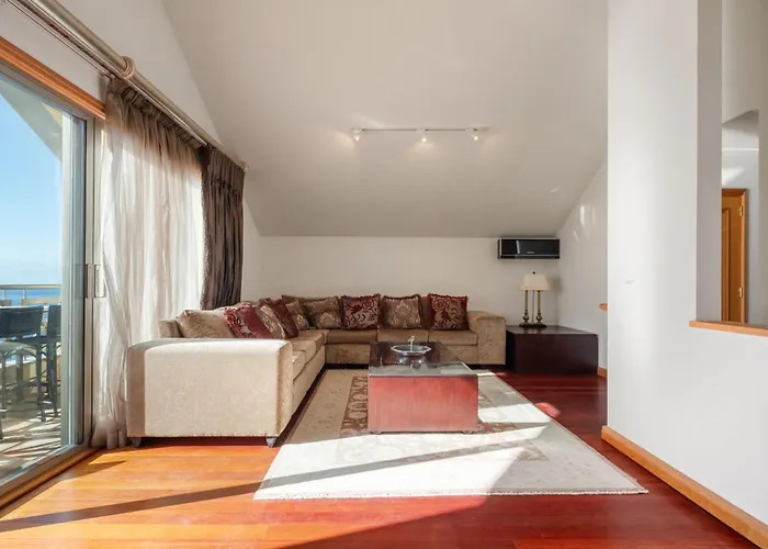 Apartment Cliff View - By Wehost